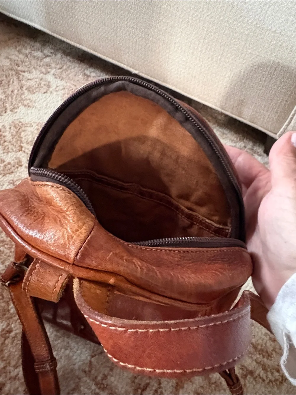 Bed Stu Dominique backpack leather purse . Small damage at lower corner. - Picture 5 of 9